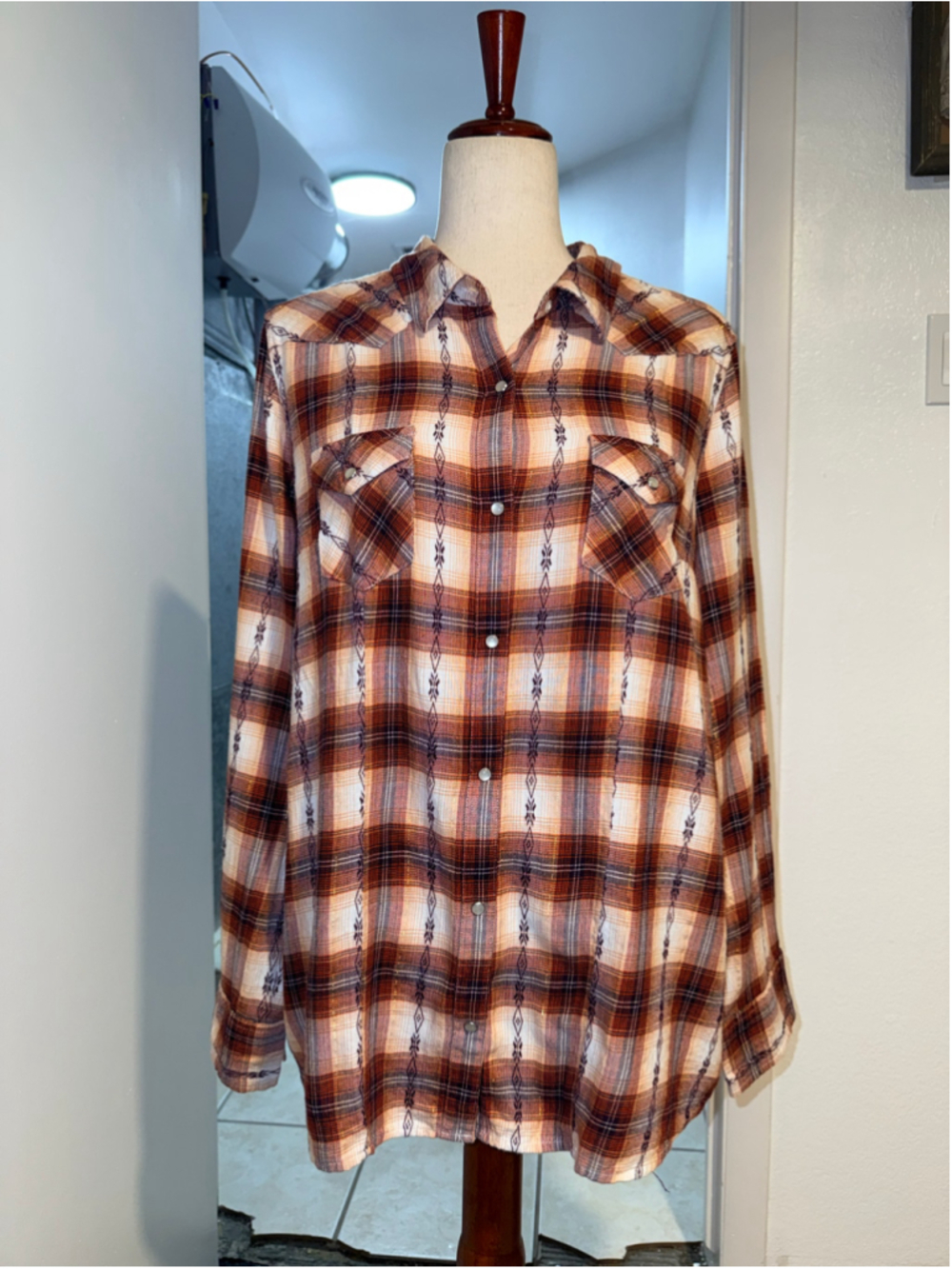 Cotton & Rye Plaid Western Button Up Shirt Size Large Embroidered Texture